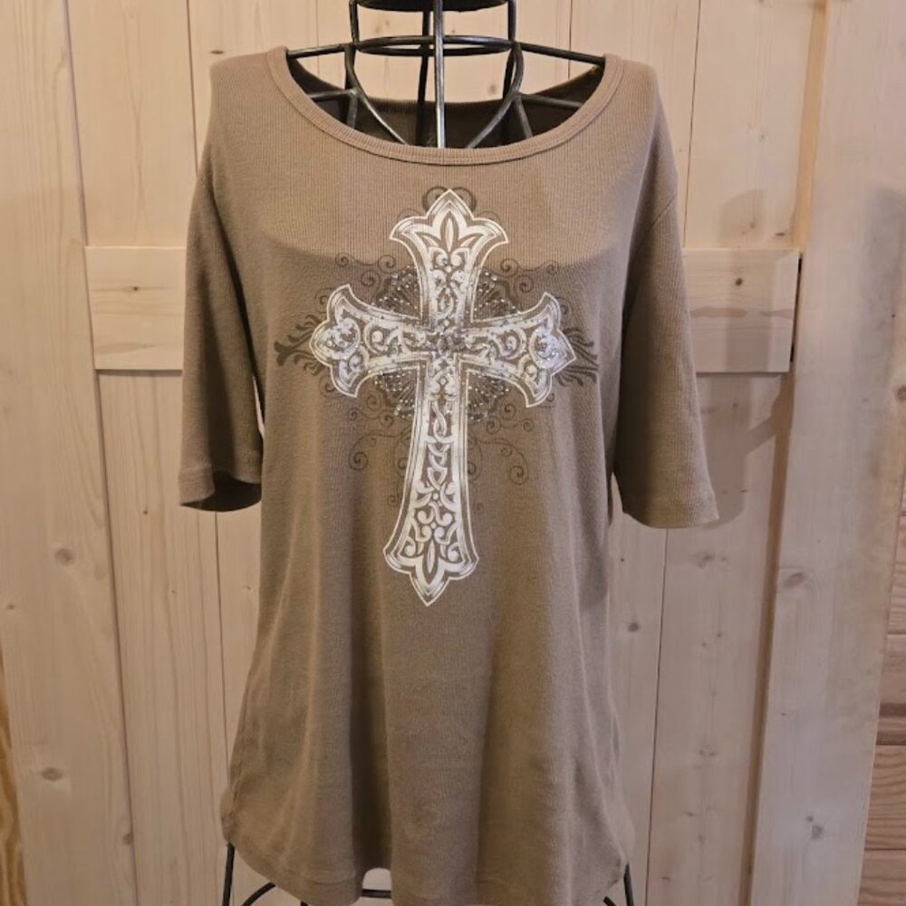 3/4 Sleeve Rock/Country inspired shirt